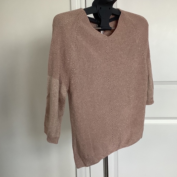 Top - Picture 3 of 5